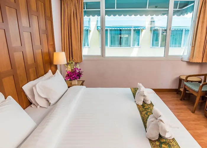 New Siam Riverside Hotel