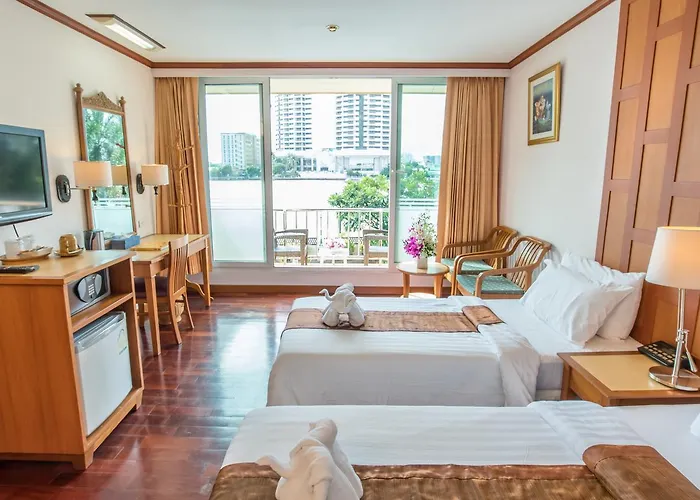 New Siam Riverside 3*
