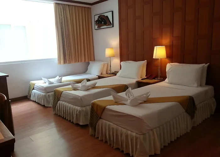 New Siam Riverside Hotel 3*